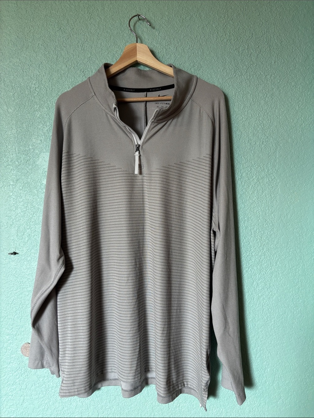Nike Golf Men's Quarter-Zip Grey Long-Sleeve Athletic Shirt Size XXL Good